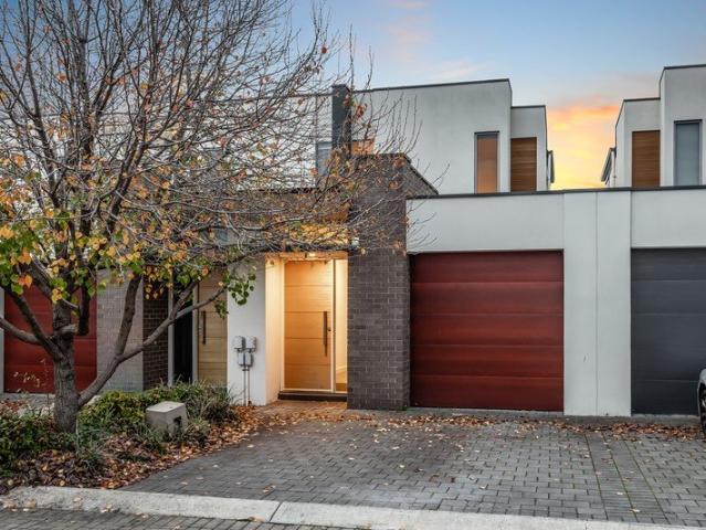 Townhouse for sale in Horseshoe Creek, South Australia