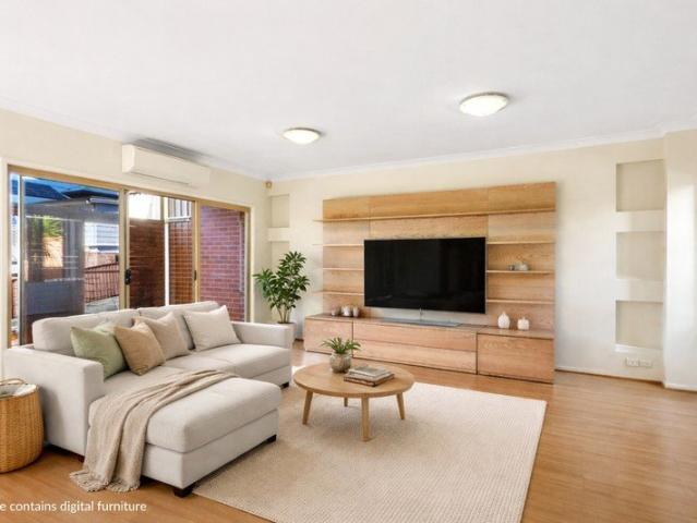 Townhouse for sale in Wollongong West, New South Wales