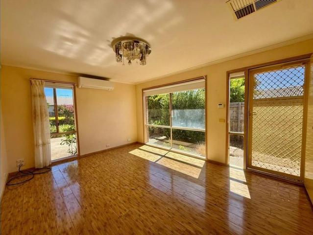 House for rent in Golden Square, Melbourne