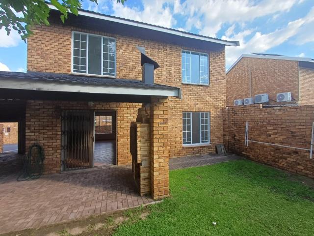 House for rent in Sundowner, Randburg