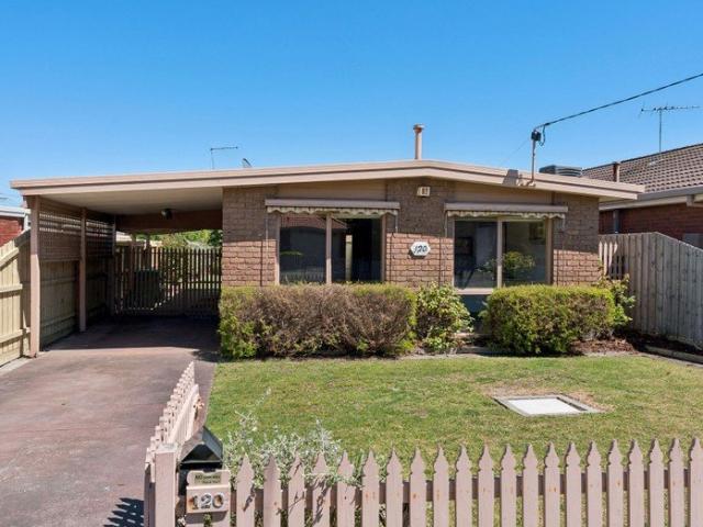 House for sale in Rosebud, Melbourne