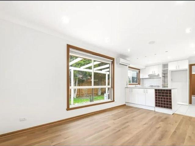 House for rent in Kingston Gardens, Melbourne