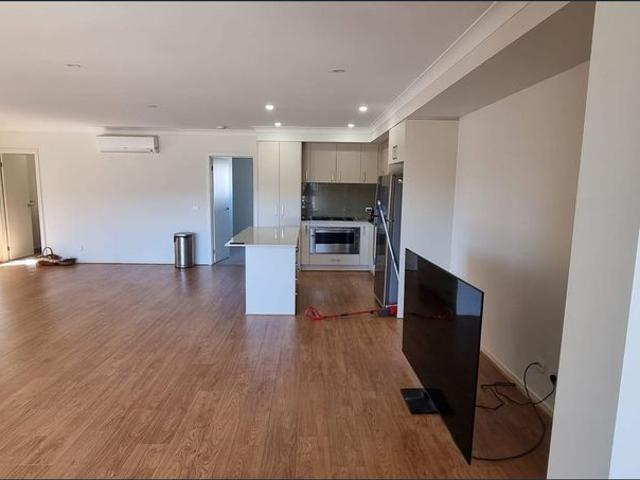 Townhouse for rent in Camerons Creek, Victoria