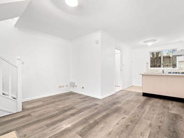 Townhouse for rent in Gosford, New South Wales