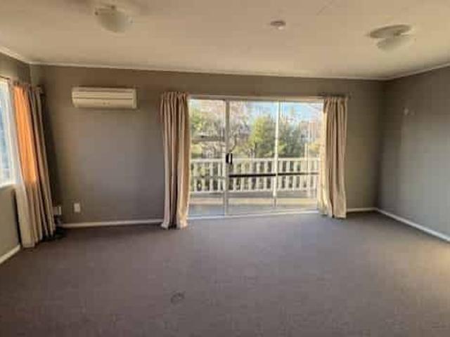 House for rent in Otakou