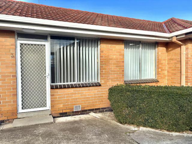 Apartment for rent in Sunshine