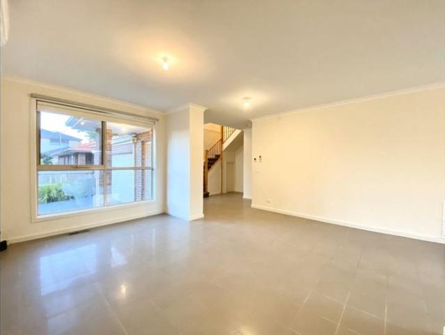 Townhouse for rent in Camerons Creek, Victoria
