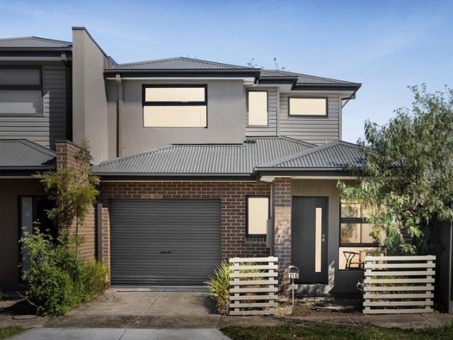 Townhouse for sale in Braybrook, Melbourne