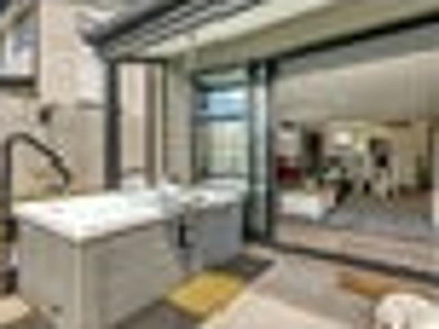 Townhouse for sale in Hillsborough, Taranaki