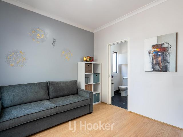 House for sale in Broadwater, Western Australia