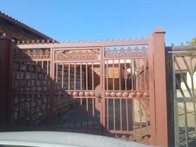 House for sale in Waterkloof, Gauteng