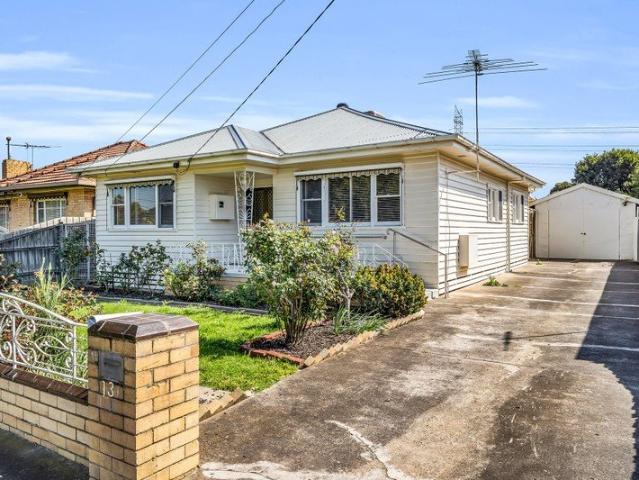 House for rent in Sunshine West, Melbourne