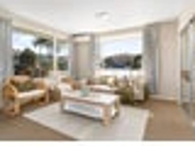 House for sale in Chaslands, Canterbury