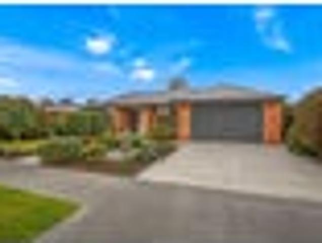 House for sale in Kersey Park, Darfield