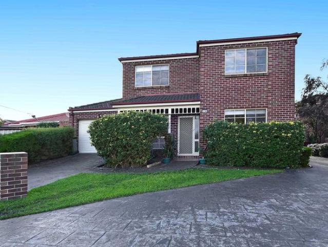 Townhouse for rent in Camerons Creek, Victoria