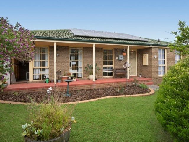 House for sale in Carrum Downs, Melbourne