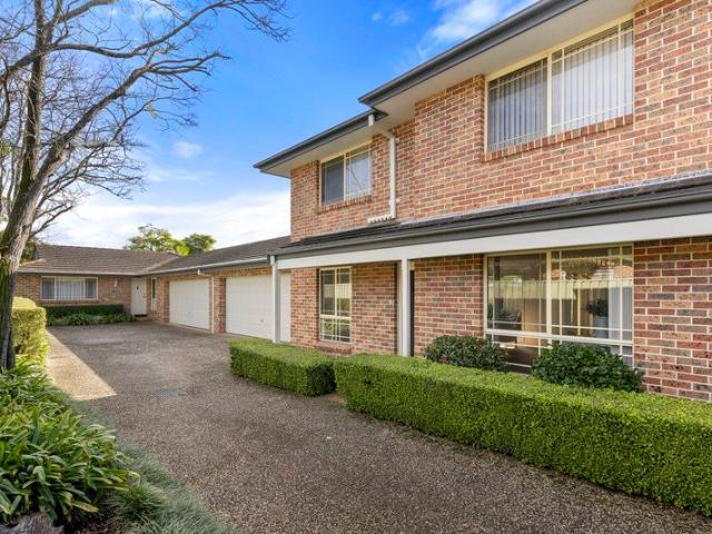 Townhouse for sale in Sutherland, New South Wales