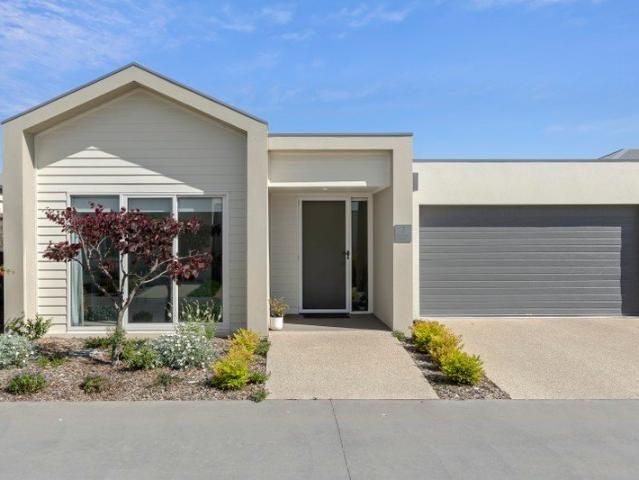 Villa for sale in Point Lonsdale, City of Greater Geelong