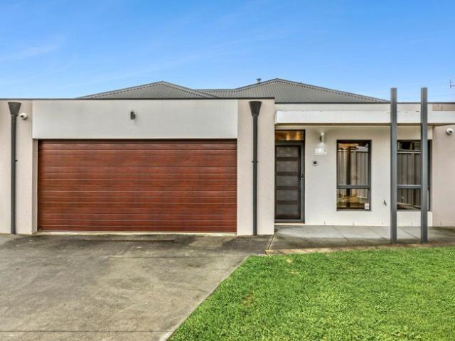 House for sale in West Wodonga, Victoria
