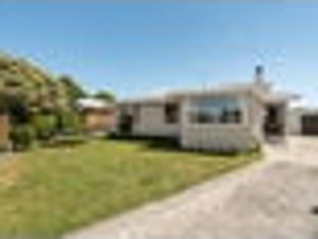 House for sale in Arataki, Bayfair