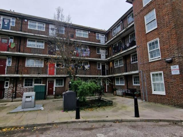 House for rent in Bromley-by-Bow, Bow