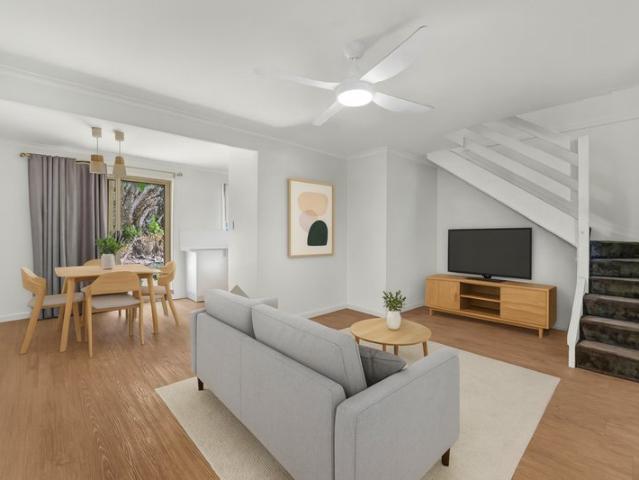 Townhouse for rent in Toombul, Queensland