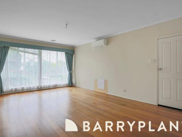 House for rent in Churchill, Victoria