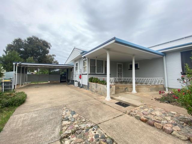 House for rent in Hillvue