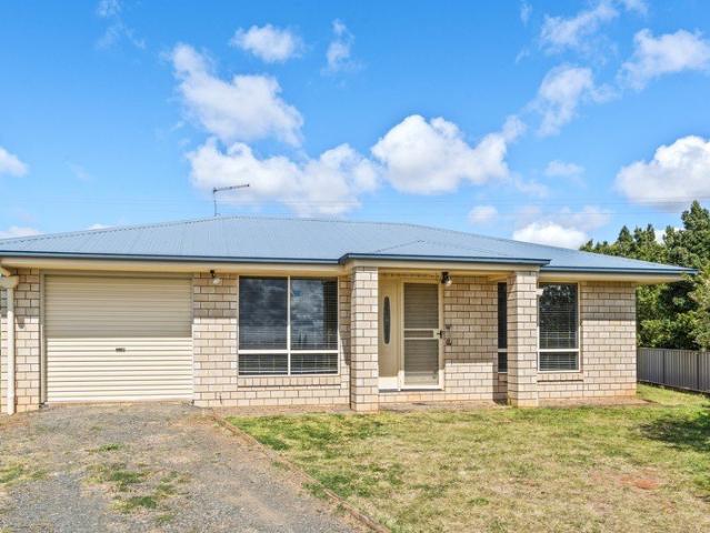 House for rent in Highfields, Queensland