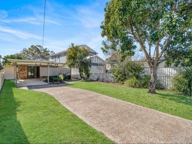 House for rent in Nudgee Beach, Greater Brisbane