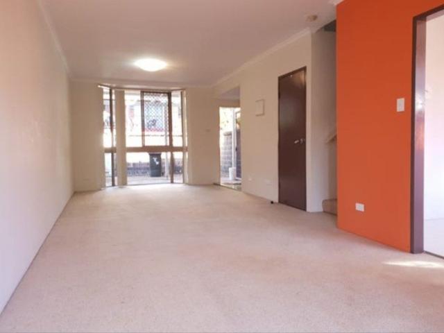 Townhouse for rent in Sydney, New South Wales