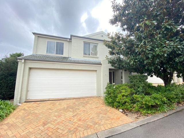 Townhouse for rent in Sydney, New South Wales