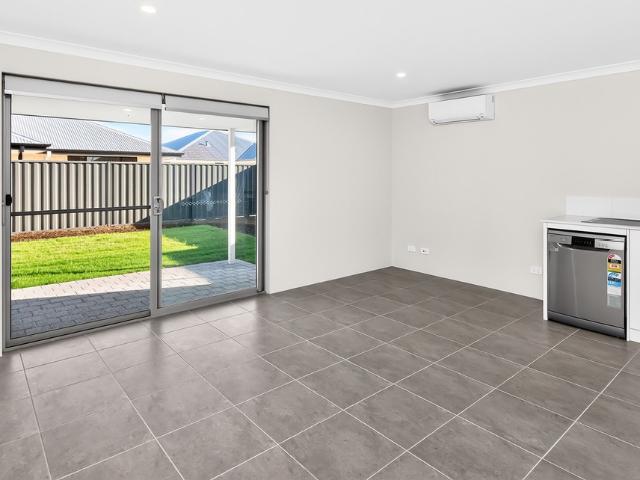 Apartment for rent in Parklands, Western Australia