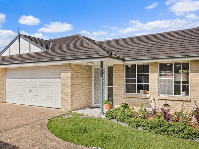 Villa for sale in Wollongong West, New South Wales