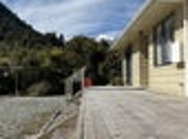 House for sale in Franz Josef, West Coast