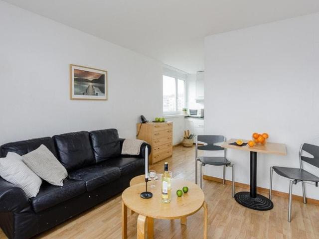 Apartment mieten in Einigen, Zürich