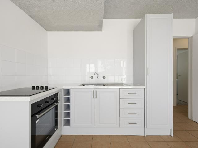Apartment for rent in Mawson, District of Woden Valley