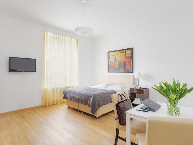 Apartment mieten in Einigen, Zürich