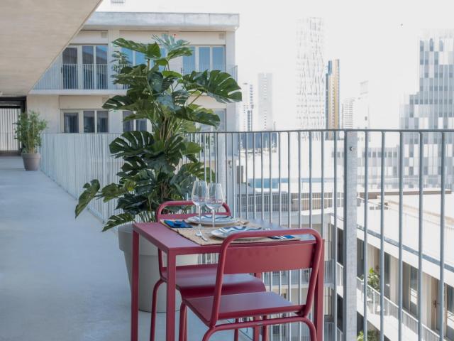 Habitación en alquiler en La Mina - districte 6, Barcelonès