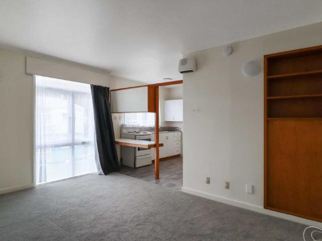 Apartment for rent in Pōmare, Lower Hutt
