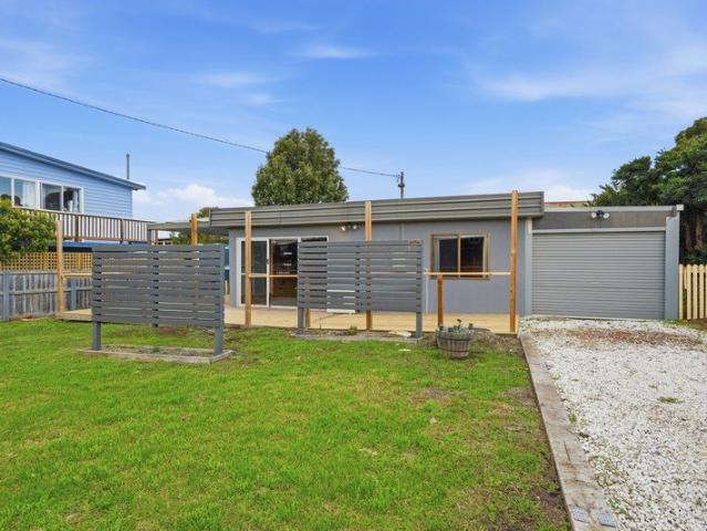 House for rent in Dodges Ferry, Tasmania