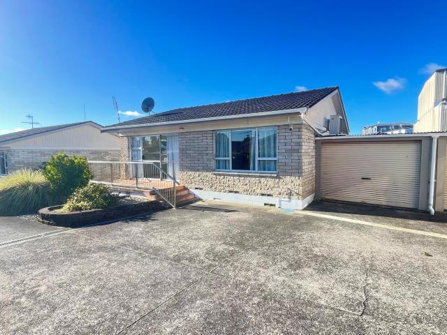 House for rent in Papakura