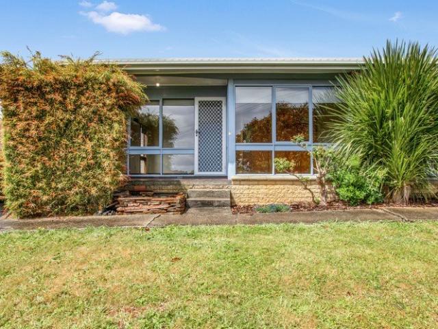 Apartment for rent in Brooklyn, Burnie