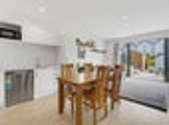 Townhouse for sale in Otakou