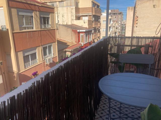 Apartamento en alquiler en Mercat, l'Alacantí