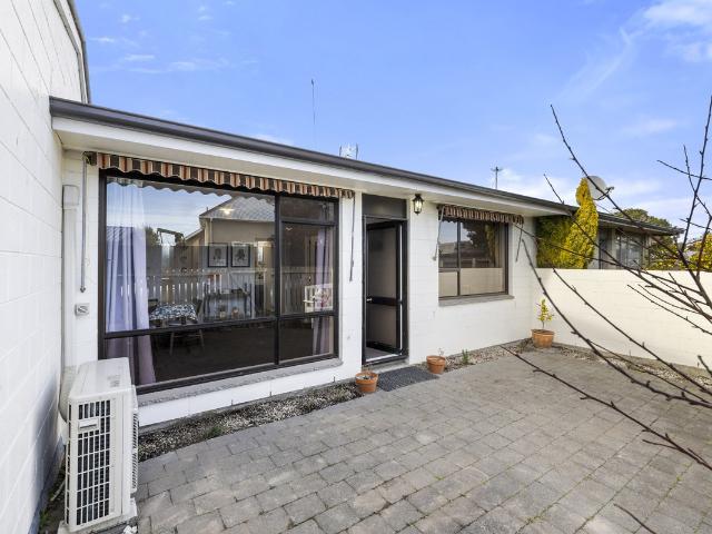 Apartment for rent in Heathcote, Canterbury
