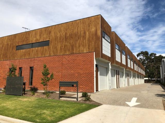 Townhouse for rent in Horseshoe Creek, South Australia