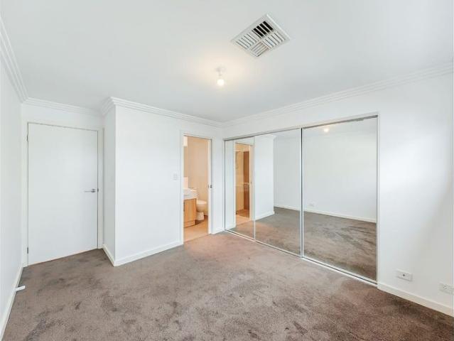 Townhouse for rent in Horseshoe Creek, South Australia