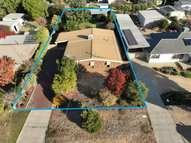 House for sale in Kaarimba, Victoria