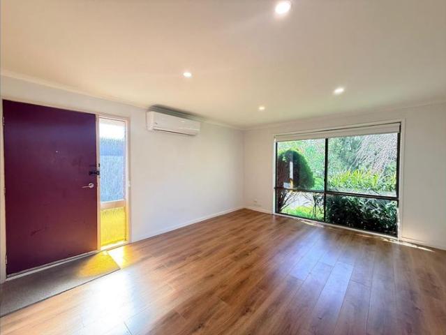 House for rent in Endeavour Hills, Melbourne